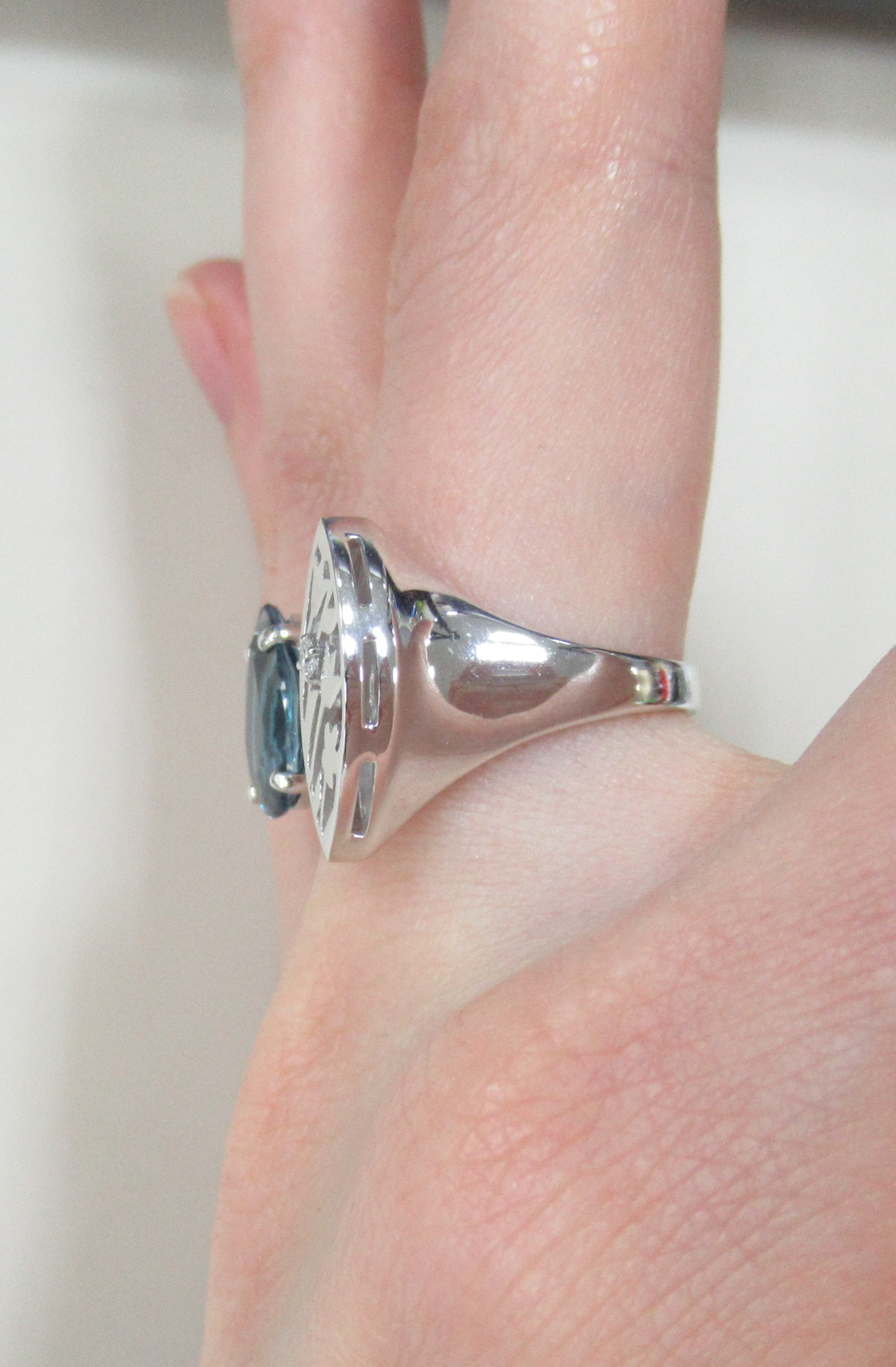 10312-000669 Кольцо (Au 585)